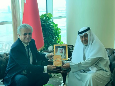 وزير شؤون مجلسي الشورى والنواب يستقبل رئيس المجموعة العالمية للذكاء الاصطناعي