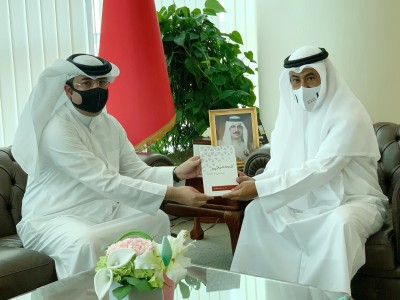 وزير شؤون مجلسي الشورى والنواب يستقبل السيد نوار عبدالله المطوع