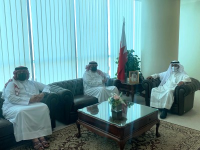 وزير شؤون مجلسي الشورى والنواب يستقبل النائبين الدكتور عبدالله الذوادي وباسم المالكي